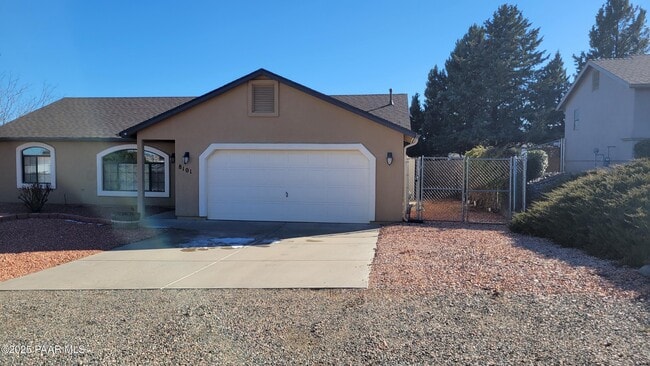 8101 E Dust Devil Dr in Prescott Valley, AZ - Building Photo - Building Photo