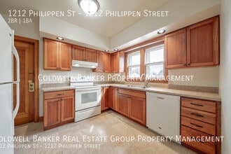 1212 Philippen St in Manitowoc, WI - Building Photo - Building Photo