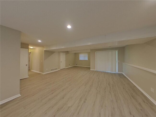 12015 60th Pl N in Minneapolis, MN - Building Photo - Building Photo