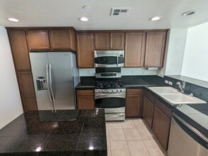 952 Tarragon Ln in San Luis Obispo, CA - Building Photo - Building Photo
