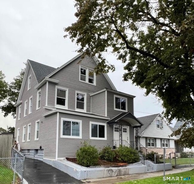 property at 7 Burritt Ave