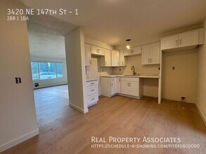 3420 NE 147th St in Lake Forest Park, WA - Building Photo - Building Photo