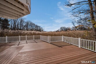 90 Boston Post Rd in Madison, CT - Building Photo - Building Photo