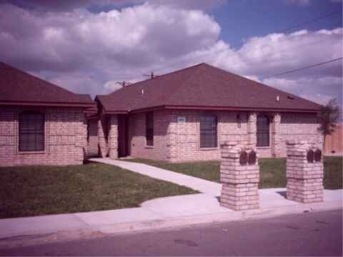 2205 Moonlight Ln in Edinburg, TX - Building Photo