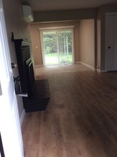 1701 NW Springhill Dr in Albany, OR - Foto de edificio - Building Photo