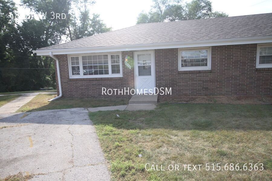 4808 SW 3rd St in Des Moines, IA - Building Photo
