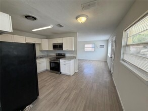 2007 9th St NE in Winter Haven, FL - Building Photo - Building Photo