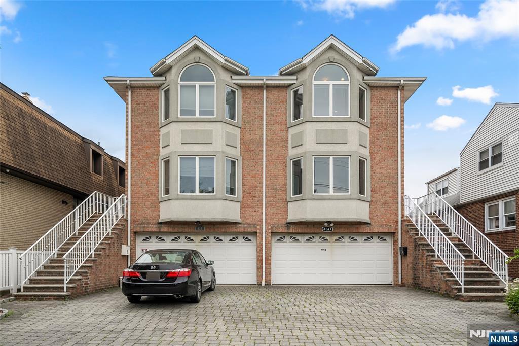 424 Central in Palisades Park, NJ - Building Photo