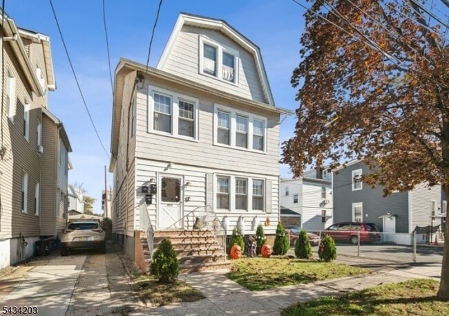 property at 413 Beardsley Ave