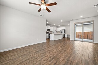 8003 Orizzonte St in Austin, TX - Building Photo - Building Photo