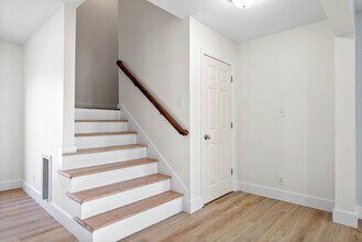 112 Bob White Trail in Oak Grove, KY - Building Photo - Building Photo