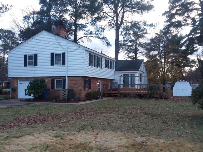 1721 Five Forks Rd in Virginia Beach, VA - Building Photo - Building Photo