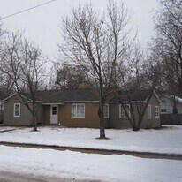 710 Summit Ave in Eau Claire, WI - Building Photo