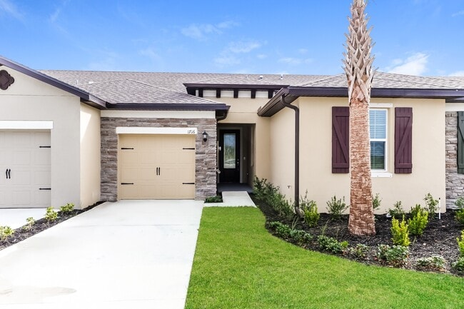1716 Celebration Dr in Fort Pierce, FL - Building Photo - Building Photo