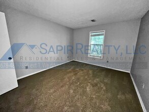 1105 Natchez Trace in Atlanta, GA - Building Photo - Building Photo