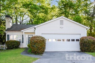 350 Jamaica Cove SW in Marietta, GA - Building Photo