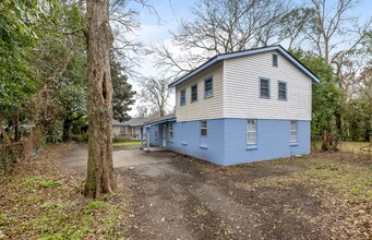 1941 Clements Ave in North Charleston, SC - Building Photo - Building Photo