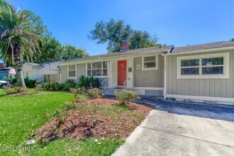 1058 Willis Dr in Jacksonville, FL - Building Photo - Building Photo