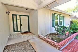 6069 Kingwood Cir in Rocklin, CA - Building Photo - Building Photo