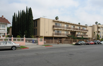 440 S Oxford Ave in Los Angeles, CA - Building Photo - Building Photo