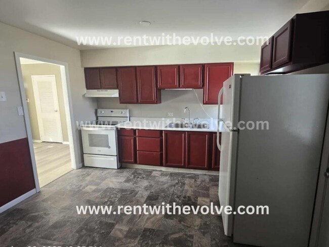 610 E Dunn Ave in Muncie, IN - Building Photo - Building Photo