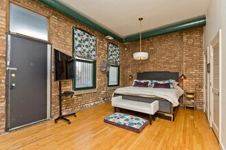 1470 N Milwaukee Ave, Unit 3 in Chicago, IL - Building Photo - Building Photo
