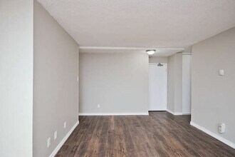 1105 Jalna Blvd in London, ON - Building Photo - Building Photo