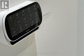 2 Forest Hill Rd in Toronto, ON - Building Photo - Building Photo