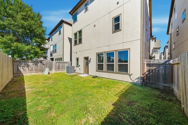 4011 Centre Glen Dr in Houston, TX - Building Photo - Building Photo