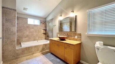 5500 Duval St in Austin, TX - Building Photo - Building Photo