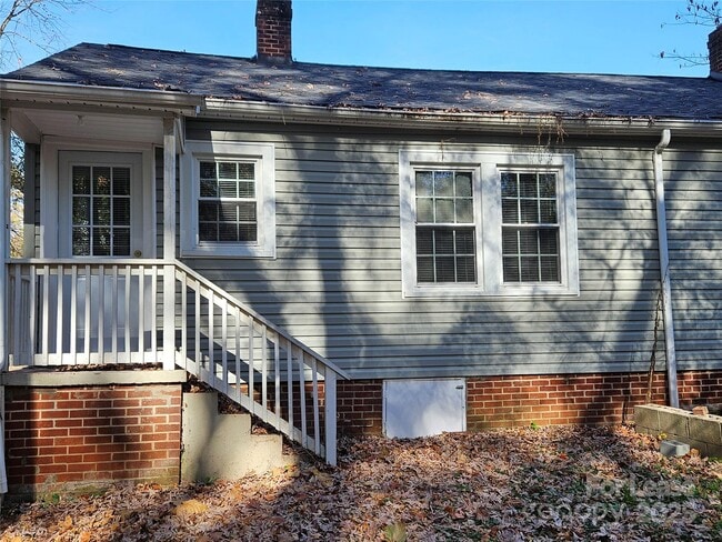 69 Grattan Dr NE in Concord, NC - Foto de edificio - Building Photo