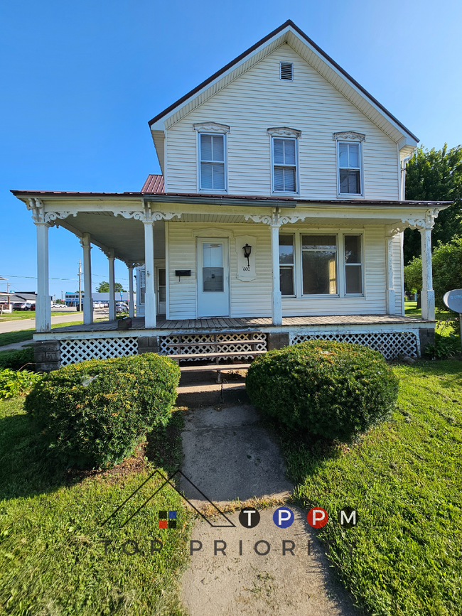 600 2nd St SE in Independence, IA - Building Photo - Building Photo