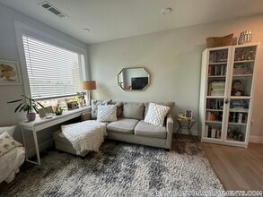 152 Liverpool St in Boston, MA - Foto de edificio - Building Photo