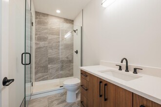 67 Summer Ave in Newark, NJ - Foto de edificio - Building Photo