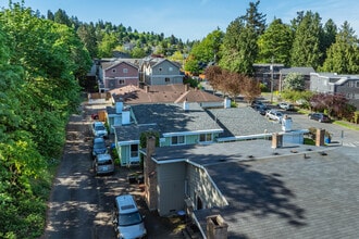 9108 45th Ave SW in Seattle, WA - Building Photo - Building Photo