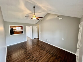 2785 Russet Ridge Dr in Clarksville, TN - Building Photo - Building Photo