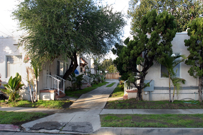 3803 E 14th St in Long Beach, CA - Building Photo - Building Photo