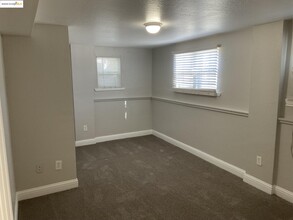619 W 17th St in Antioch, CA - Building Photo - Building Photo