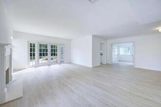 336 Marlborough Pl in West Palm Beach, FL - Building Photo - Building Photo