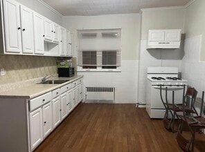 234 Christine St, Unit 2F in Elizabeth, NJ - Foto de edificio - Building Photo