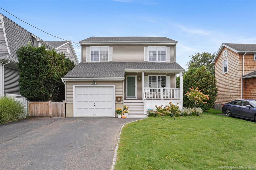 121 Howard St in Fairfield, CT - Building Photo