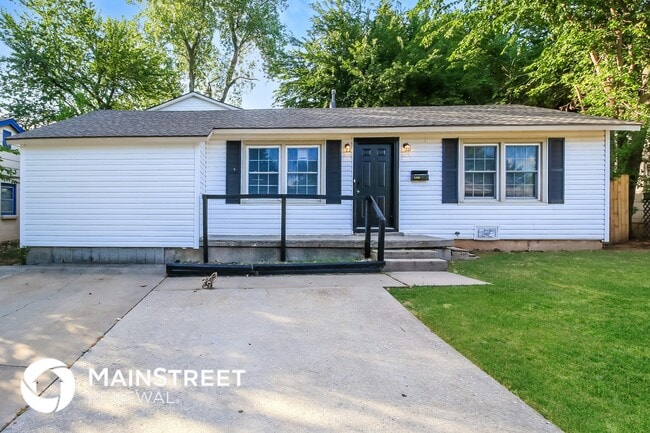 property at 1105 Locust Dr