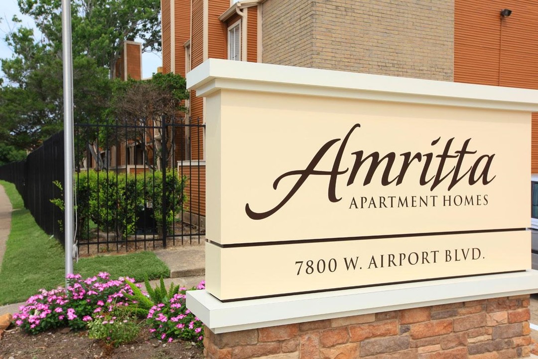 Amritta Apartments in Houston, TX - Building Photo