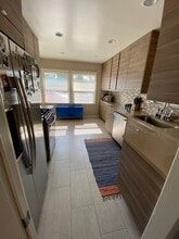 272 Termino Ave, Unit A in Long Beach, CA - Building Photo - Building Photo