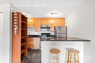 1800 La Salle Ave in Minneapolis, MN - Building Photo - Building Photo