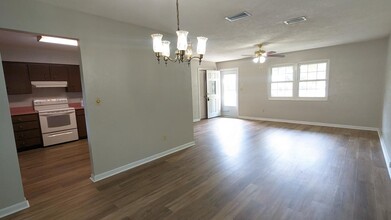 4829 NW 40th Terrace in Gainesville, FL - Building Photo - Building Photo