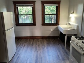 248-250 N Main St in Concord, NH - Building Photo