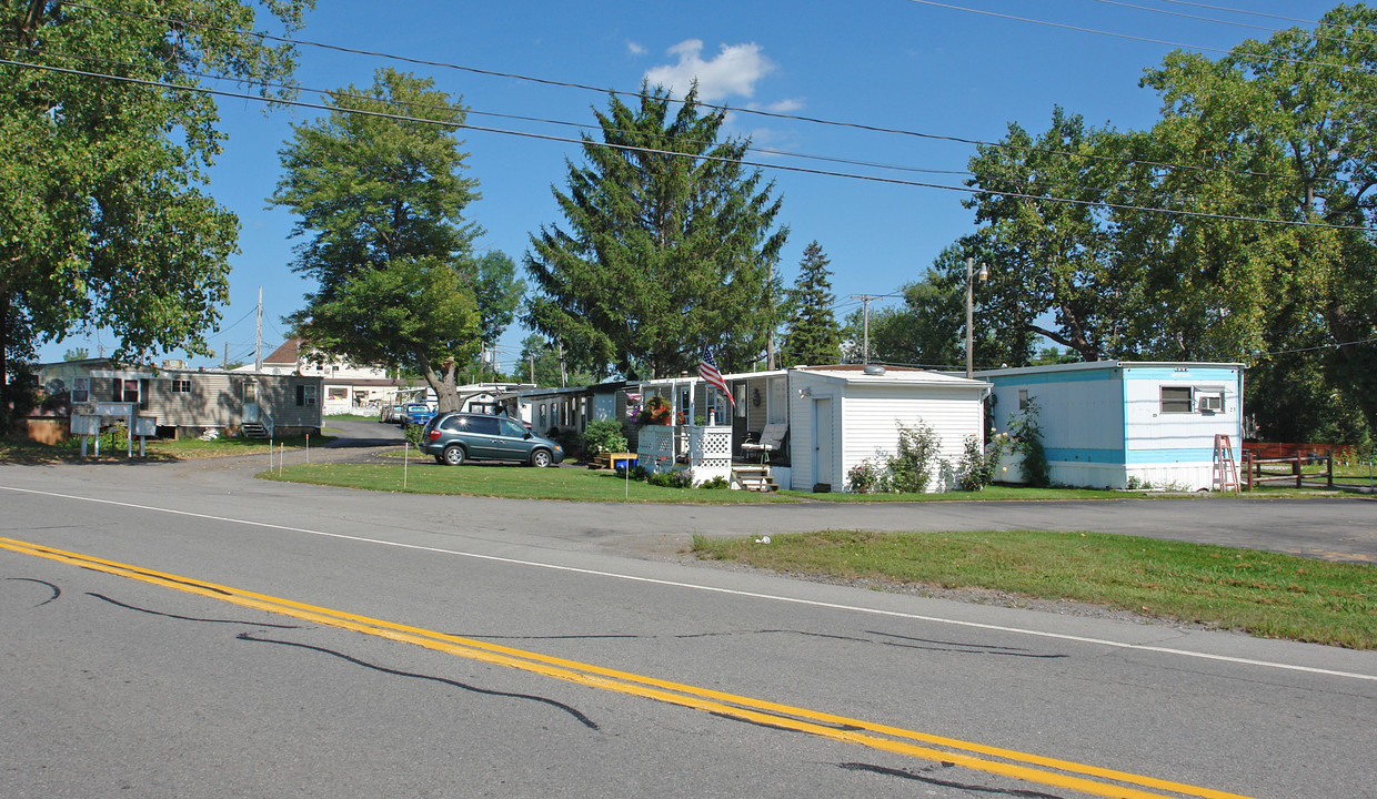 33 Paul Rd in Rochester, NY - Building Photo