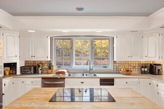 147 Rock City Rd in Chatham, NY - Building Photo - Building Photo