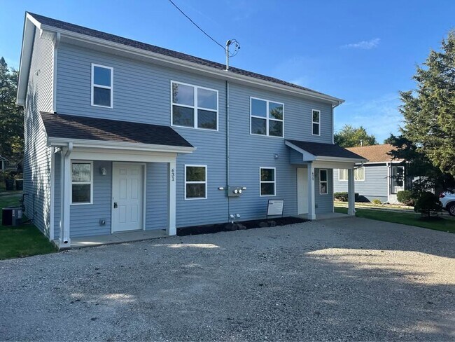 property at 629-631 Vincent Rd